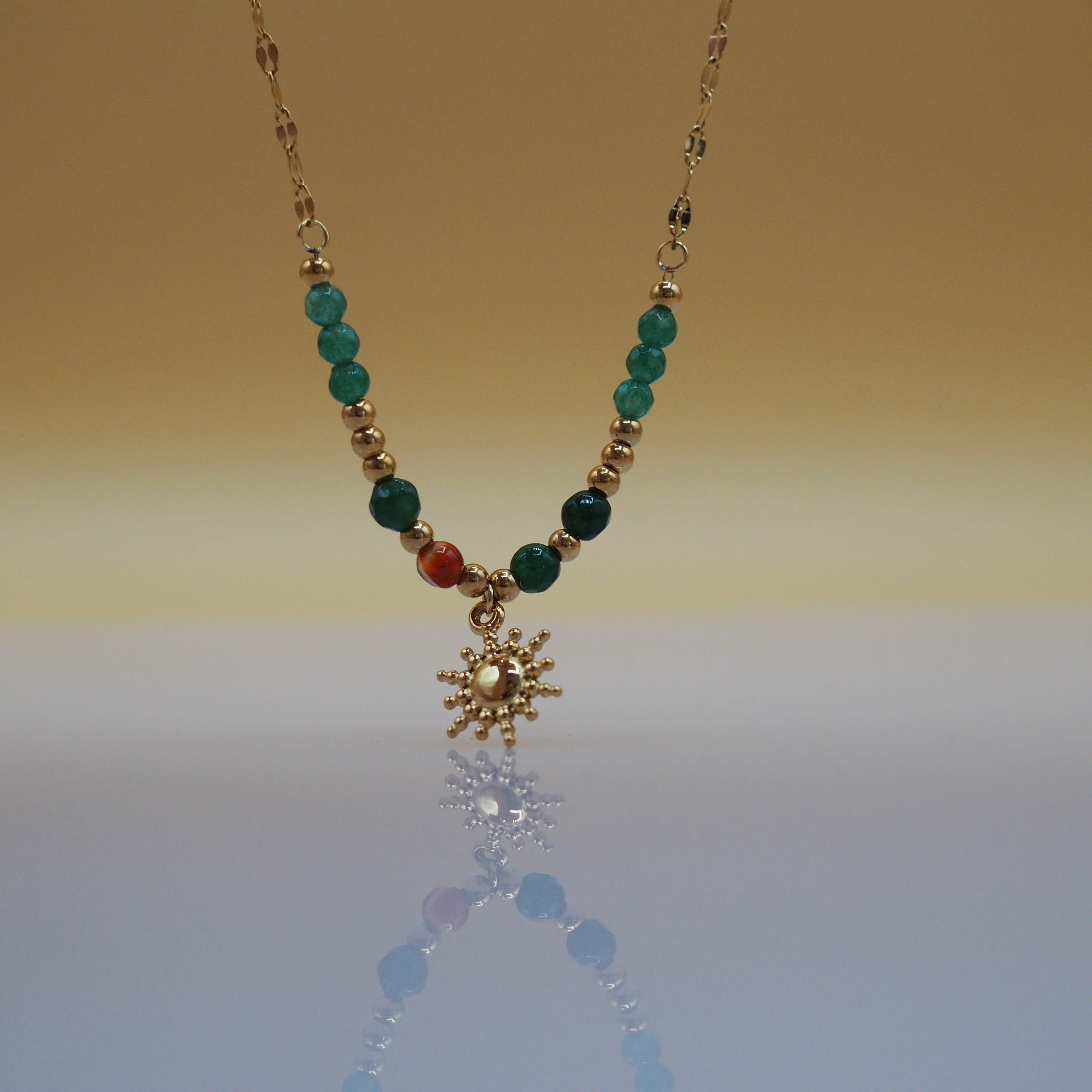 Gouden ketting dames met zonhanger 18K PVD verguld – DOLORES More Jewels