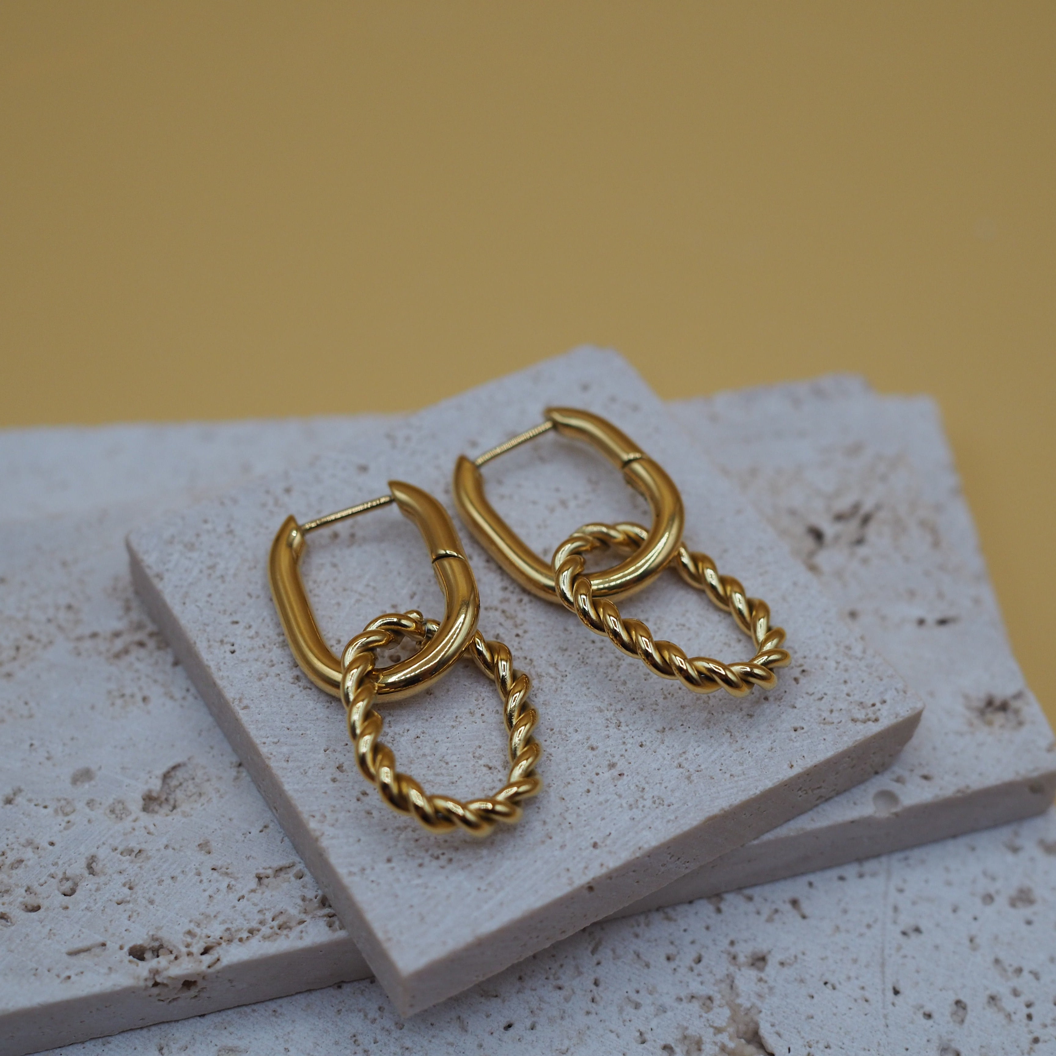 2-in-1 gouden hoops dames 18K PVD verguld – EDEN More Jewels