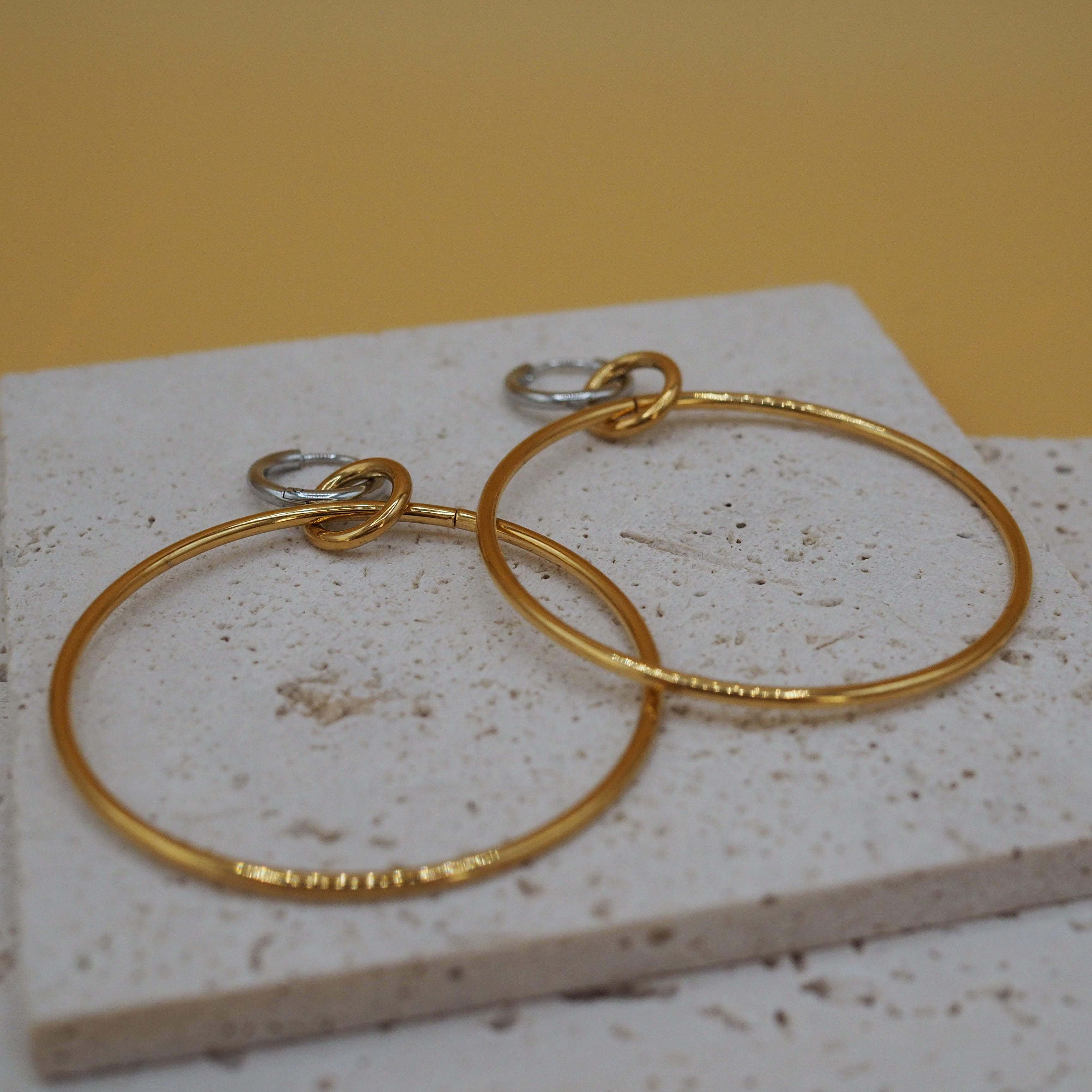 Statement oorbellen dames goud en zilver 18K PVD verguld – FREYA More Jewels